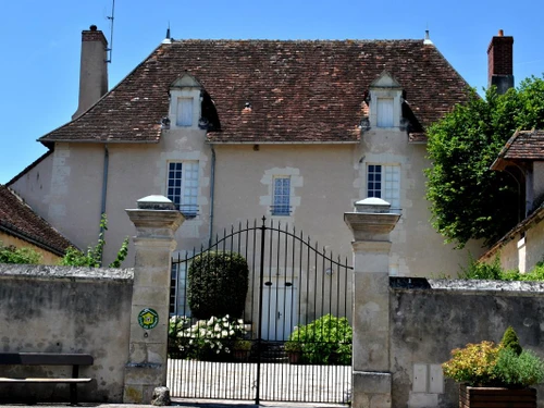 Casa rural Bossay-sur-Claise, 4 dormitorios, 15 personas - photo_17324820172