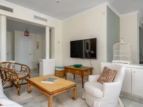 Apartamento Estepona, 2 dormitorios, 4 personas - photo_17678898848