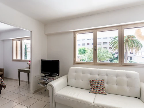 Apartment Le Lavandou, studio flat, 4 persons - photo_17774424718