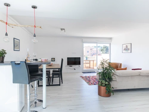 Apartment Le Pradet, 2 bedrooms, 4 persons - photo_17389222673