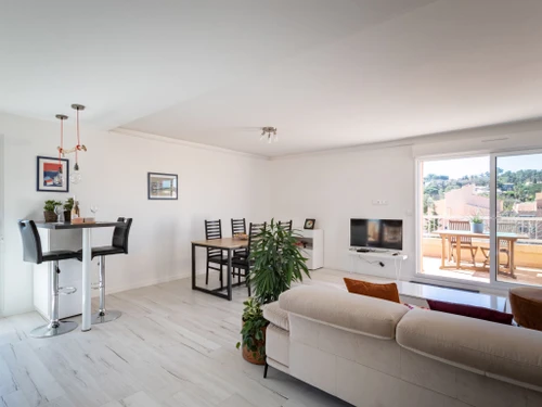 Apartment Le Pradet, 2 bedrooms, 4 persons - photo_17389222673