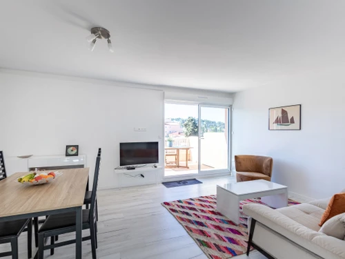 Apartment Le Pradet, 2 bedrooms, 4 persons - photo_17389222673