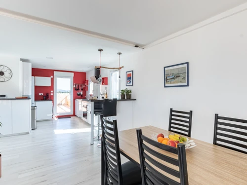 Apartment Le Pradet, 2 bedrooms, 4 persons - photo_17389222673