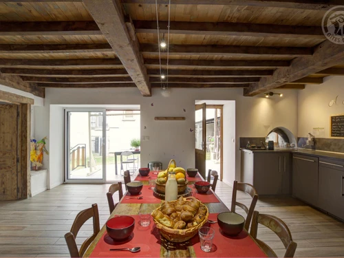 Gîte Cremeaux, 4 pièces, 6 personnes - photo_14875500246