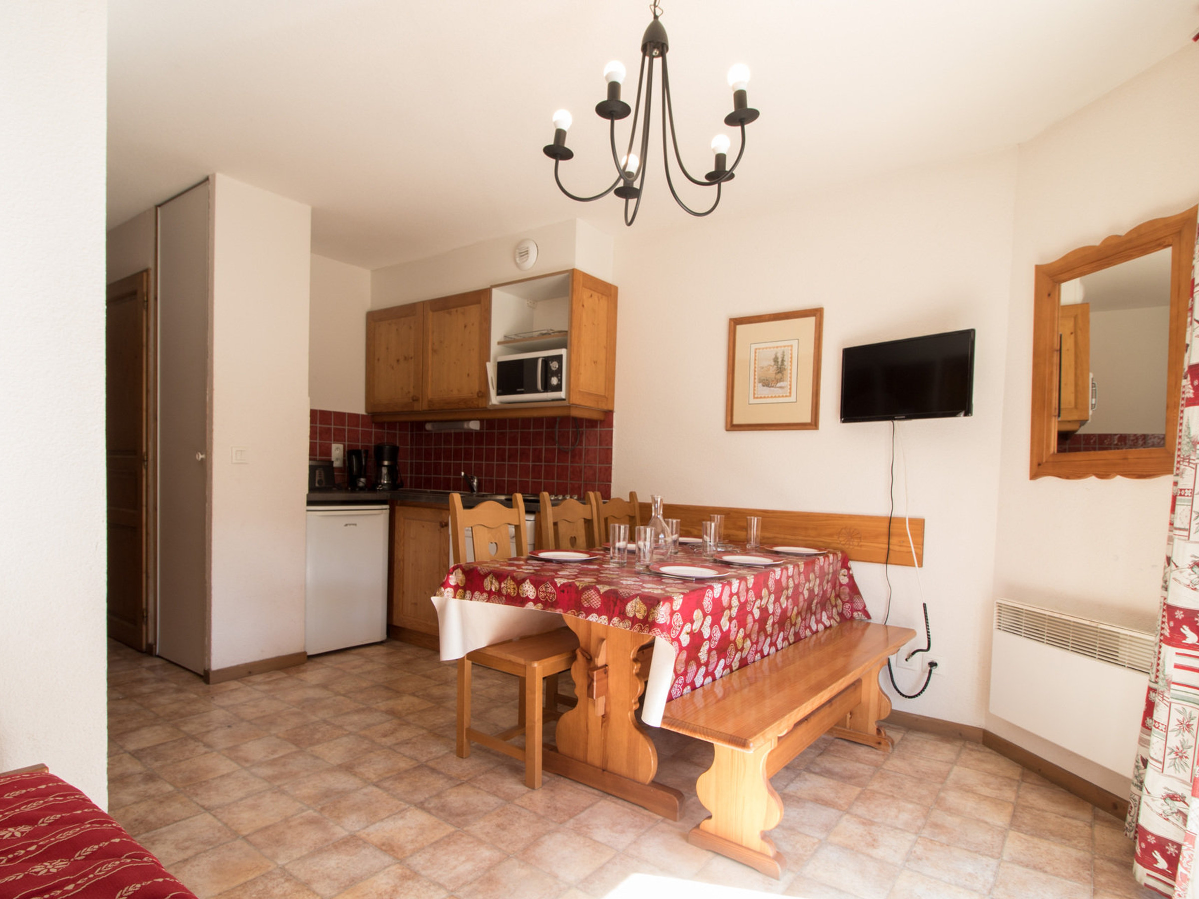 BONB11 Appartement spacieux pour 5 personnes au pied des pistes
