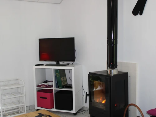 Gîte Châtel-de-Neuvre, 2 pièces, 3 personnes - photo_14120013101