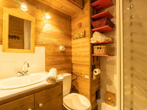 Apartment Valmorel, 3 bedrooms, 8 persons - photo_15893921935