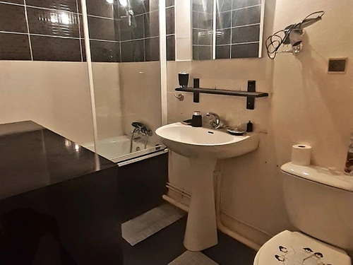 Studio Cauterets, studio flat, 5 persons - photo_16475837565