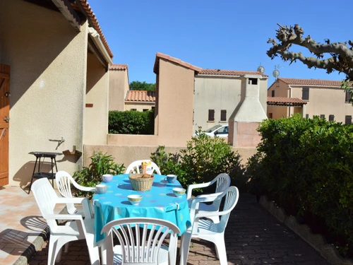 Villa Fleury-Saint-Pierre-la-Mer, 2 bedrooms, 6 persons - photo_8929937458