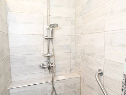 Studio Balaruc-les-Bains, studio flat, 2 persons - photo_14783737470