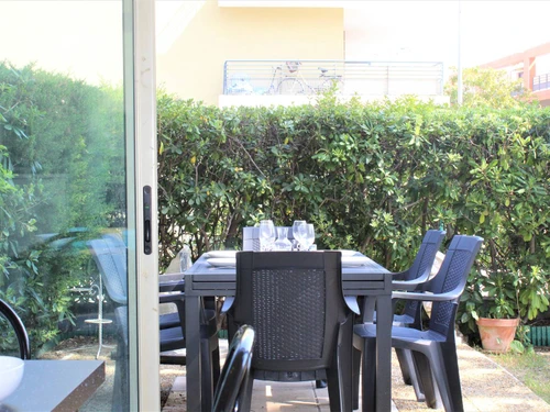 Appartement Villeneuve-Loubet, 1 pièce, 4 personnes - photo_17490618908