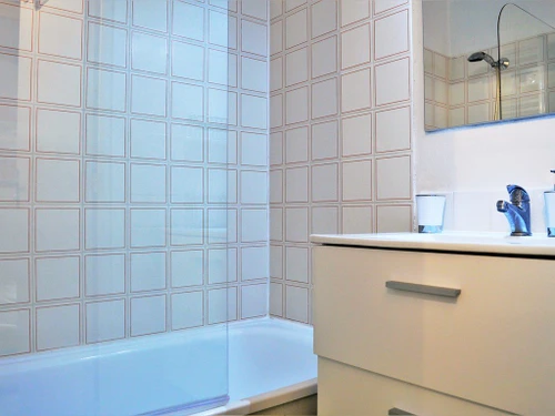 Appartement Le Lavandou, 2 pièces, 4 personnes - photo_14677640906