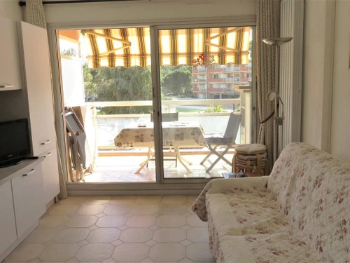 Studio Bormes-les-Mimosas, studio flat, 4 persons - photo_15358295387