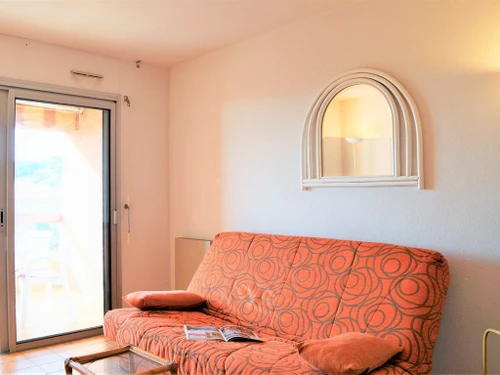 Apartment Le Lavandou, studio flat, 4 persons - photo_12782347661