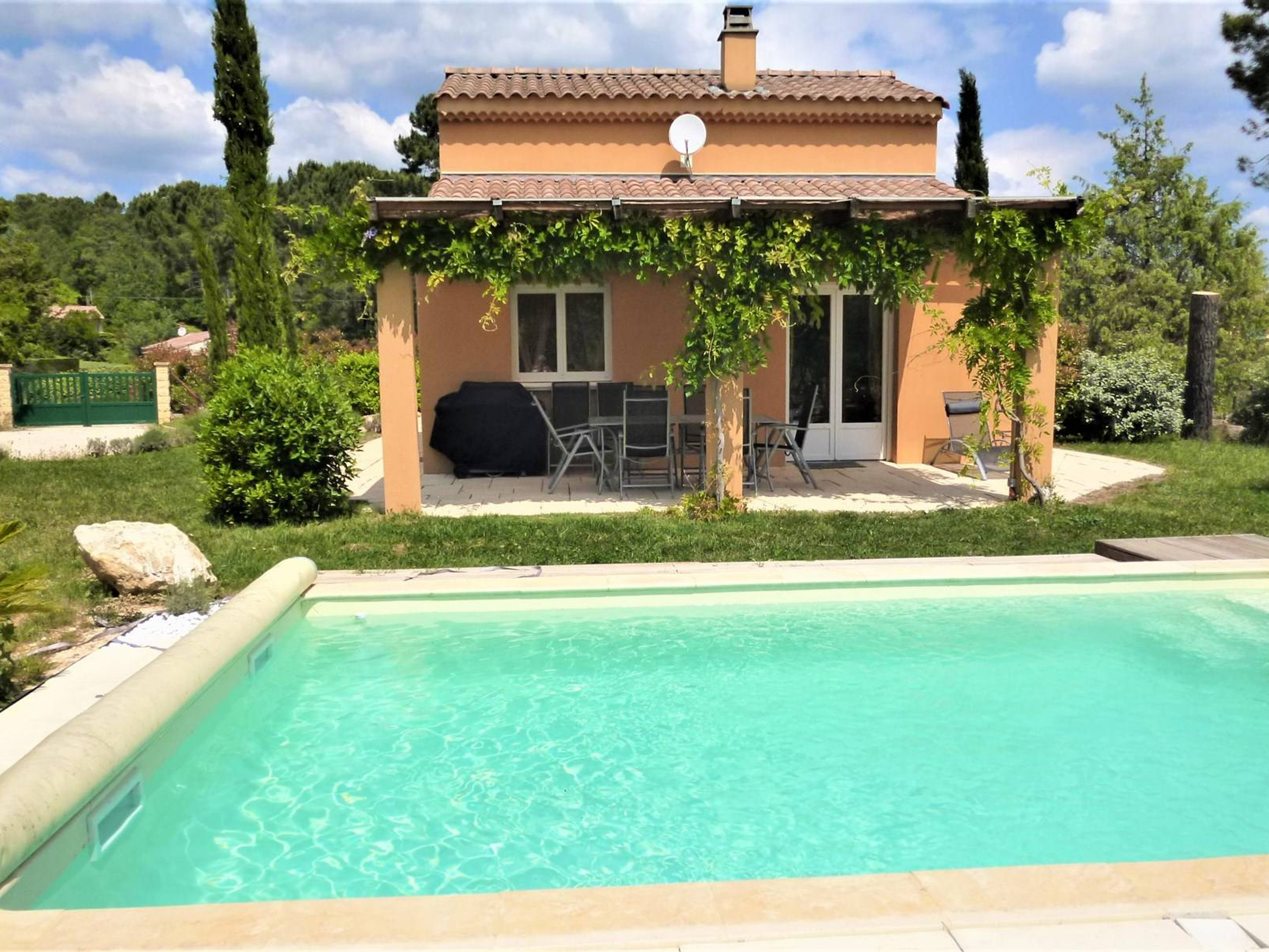 Villa avec piscine 6 PERSONNES à Salavas   Ardeche Drôme