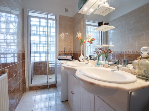 Apartment Fréjus, 2 bedrooms, 4 persons - photo_710543885