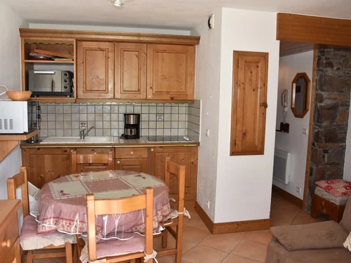 Apartment Pralognan-la-Vanoise, 2 bedrooms, 4 persons - photo_16029673071