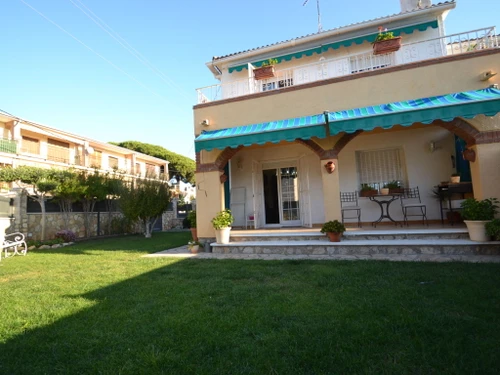 Villa Cambrils, 4 bedrooms, 7 persons - photo_18991036859