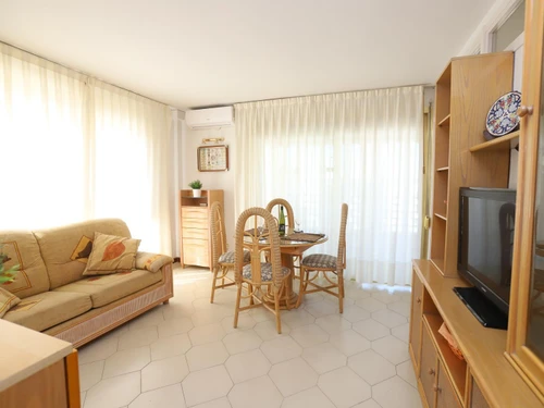 Apartment Salou, 2 bedrooms, 6 persons - photo_17136713142