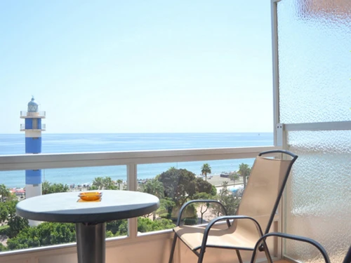 Apartamento Torre del Mar, 2 dormitorios, 5 personas - photo_17248542232