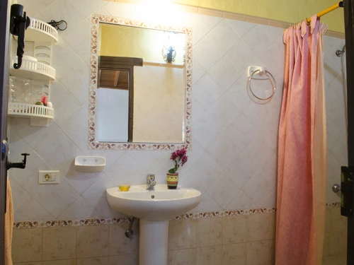 Gite San Bartolomé de Tirajana, 2 bedrooms, 5 persons - photo_17292847460