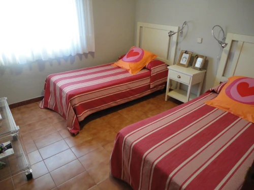 Apartamento Torredembarra, 3 dormitorios, 6 personas - photo_18813824546