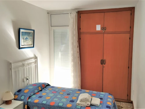 Apartamento Torredembarra, 3 dormitorios, 6 personas - photo_18813825408