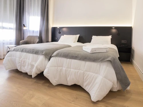 Apartment Logroño, 2 bedrooms, 6 persons - photo_18508894399