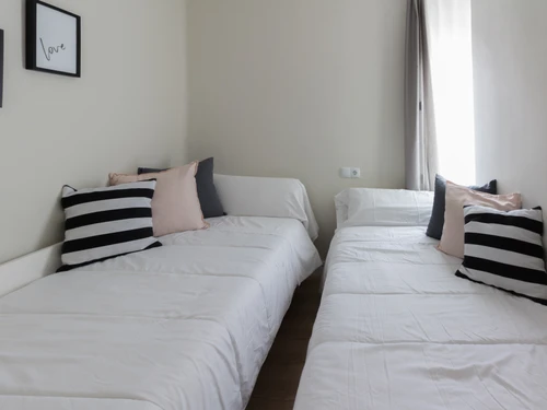 Apartment Logroño, 2 bedrooms, 6 persons - photo_18508894574