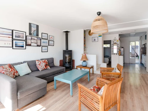 Villa Fleury-Saint-Pierre-la-Mer, 4 bedrooms, 8 persons - photo_19097876813