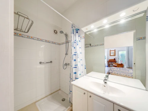 Apartment Saint-Aygulf, studio flat, 2 persons - photo_12805251784