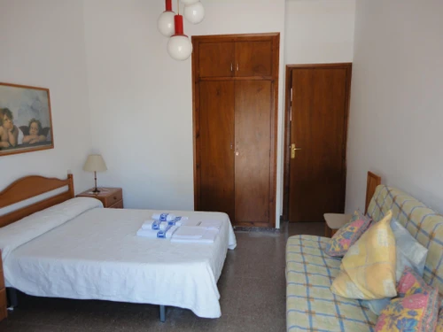 Apartamento Torredembarra, 2 dormitorios, 4 personas - photo_19126765844