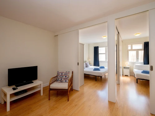 Apartment Barcelona, 2 bedrooms, 5 persons - photo_19133431333