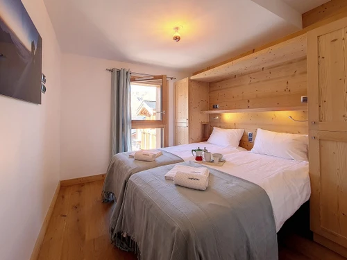 Chalet Saint-Martin-de-Belleville, 7 bedrooms, 16 persons - photo_17729830475