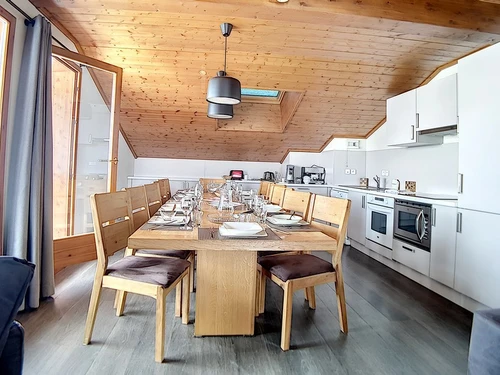 Apartment Les Menuires, 5 bedrooms, 12 persons - photo_17729838033