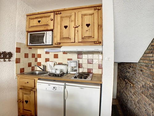 Studio Les Menuires, studio flat, 4 persons - photo_17729840383