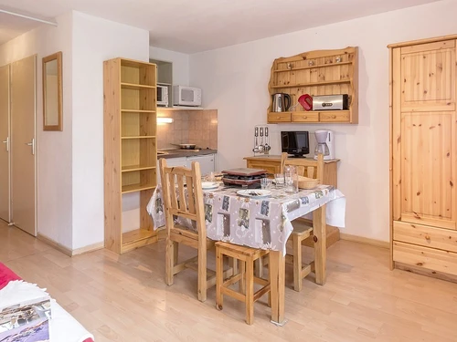 Studio Les Menuires, studio flat, 4 persons - photo_17729884051