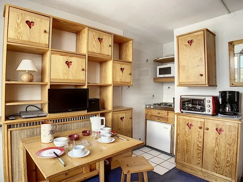 Studio Les Menuires, studio flat, 2 persons - photo_17729890445