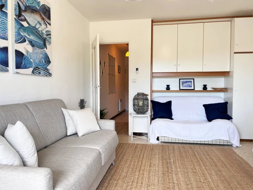 Apartment Bormes-les-Mimosas, studio flat, 3 persons - photo_19206703136