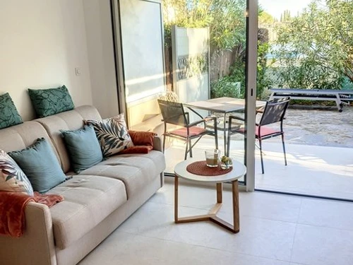 Apartment Bormes-les-Mimosas, studio flat, 2 persons - photo_19341197692