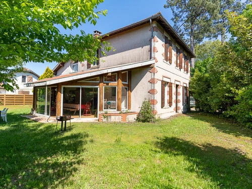 Villa Parentis-en-Born, 6 bedrooms, 15 persons - photo_17654391245
