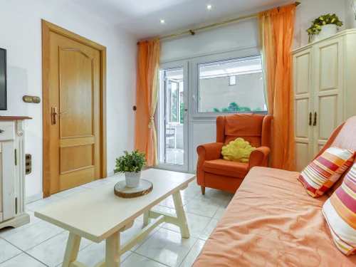 Apartment Roses, 2 bedrooms, 4 persons - photo_19569493131