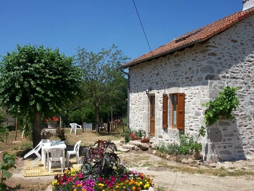 Gîte Sansac-de-Marmiesse, 2 pièces, 3 personnes - photo_19655195425