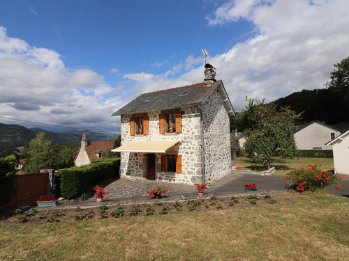 Gîte Vic-sur-Cère, 3 pièces, 4 personnes - photo_19655271348