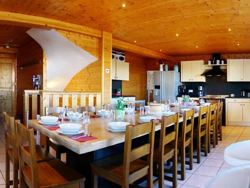 Chalet Le Corbier, 5 bedrooms, 16 persons - photo_19665876593