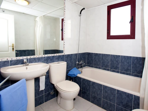 Apartment Calp, 2 bedrooms, 4 persons - photo_710891586