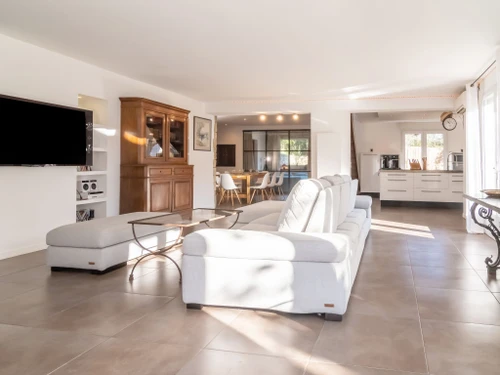 Villa Salernes, 4 bedrooms, 10 persons - photo_18570100962