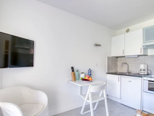 Apartment Saint-Cyr-sur-Mer-Les Lecques, studio flat, 4 persons - photo_19735191936