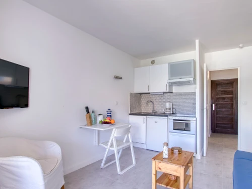 Apartment Saint-Cyr-sur-Mer-Les Lecques, studio flat, 4 persons - photo_19735191936