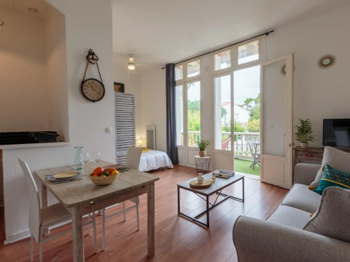 Apartment Royan, studio flat, 2 persons - photo_19774076479
